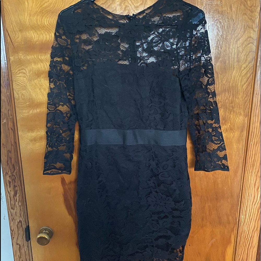 3/4 sleeve black lace dress!